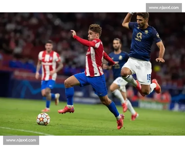 足球比赛全场攻防博弈与战术较量精彩回顾解析深度剖析与关键瞬间盘点 - 副本 (2) - 副本 - 副本 - 副本